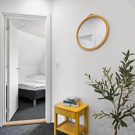 Newly Renovated House In The Center Villa