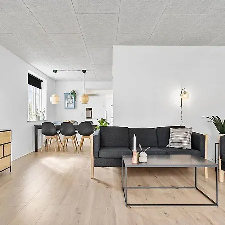 Newly Renovated House In The Center Villa *